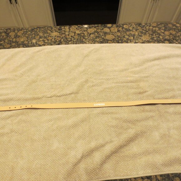 Express Women's Italian Leather Belt - Snake Skin - Skinny Width -Red/Blk-Medium - Picture 8 of 8